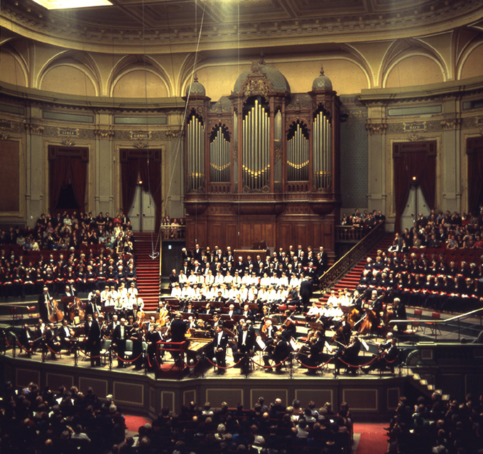Matthäus-Passion in het Amsterdamse Concertgebouw, maart 1967. (foto: Bovema)